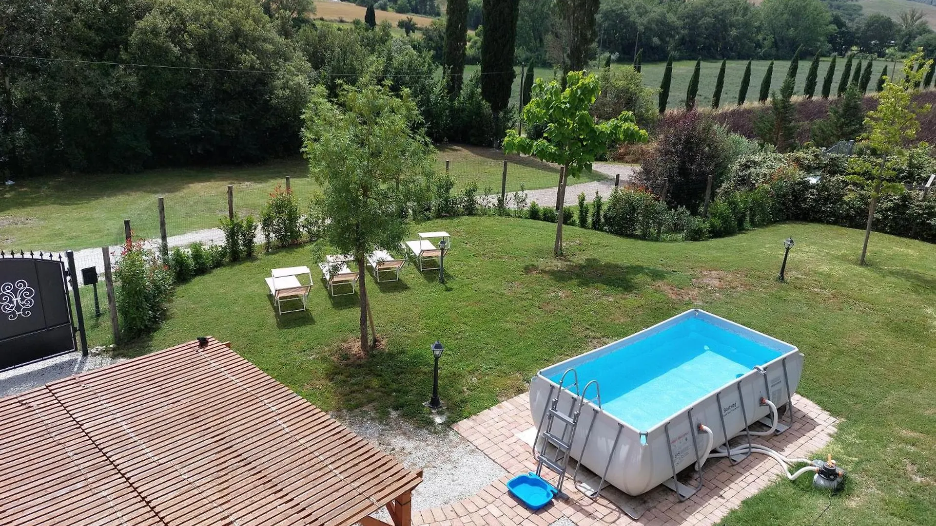 Appartamento indipendente con piscina e giardino Empoli 0*,  Italia