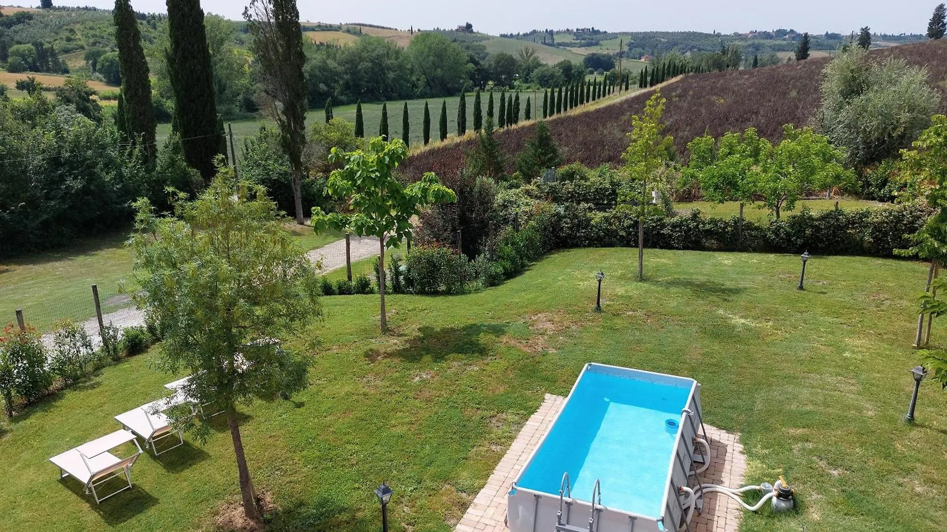 Appartamento indipendente con piscina e giardino Empoli Casa vacanze